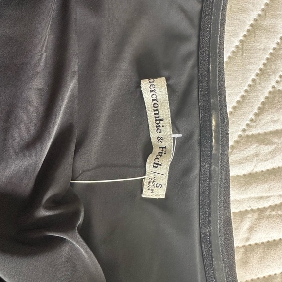 Abercrombie & Fitch Black Top - Picture 2 of 3